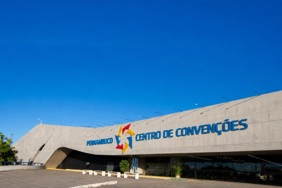 Teatro Guararapes recebe grandes espetáculos e eventos corporativos e culturais na agenda de junho do Pernambuco Centro de Convenções
