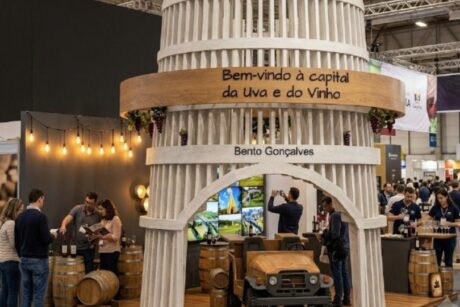 BENTO GONÇALVES INVESTE EM ESTANDE SUSTENTÁVEL PARA O FESTURIS 2026